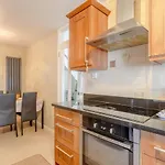 Lovely 3Bd Family Home With Garden - Richmond!