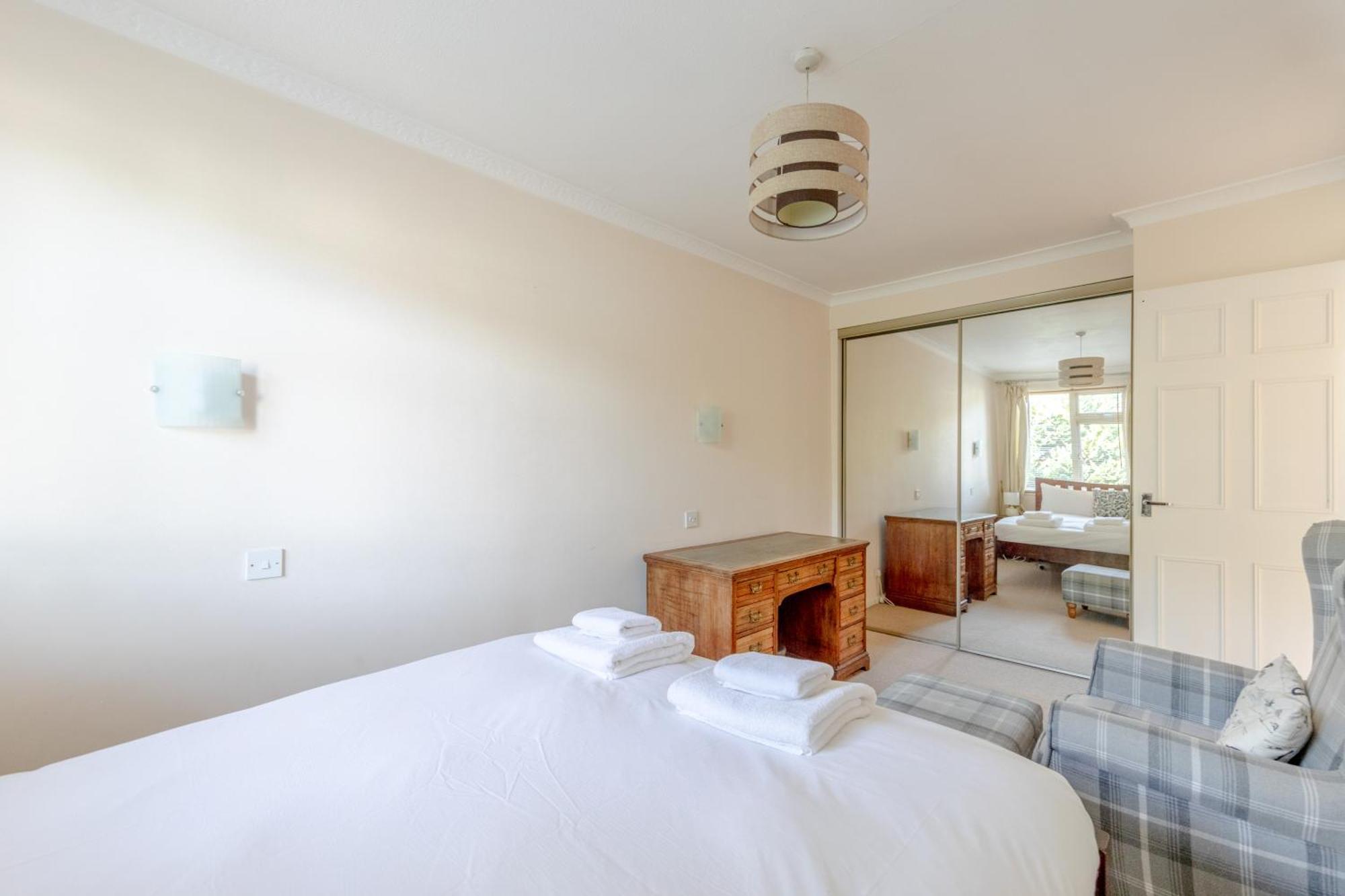 Lovely 3bd Family With Garden - Richmond! * Londra